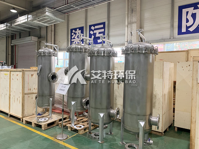 保安过滤器焊缝质量检测的射线检测标准中，对于检测的合格等级是如何规定的？